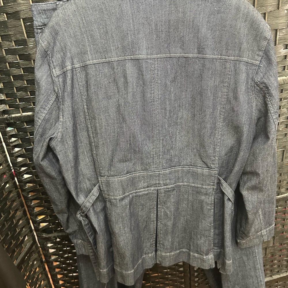 NWT, Nine West super cute denim suit.
